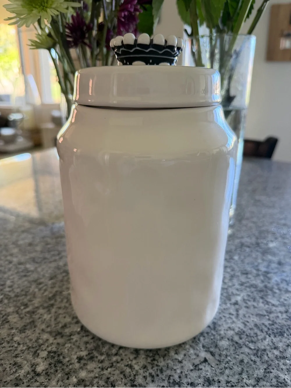 Rae Dunn Vintage 2021 Good Dog black crown Ceramic Canister Lid with Black Logo